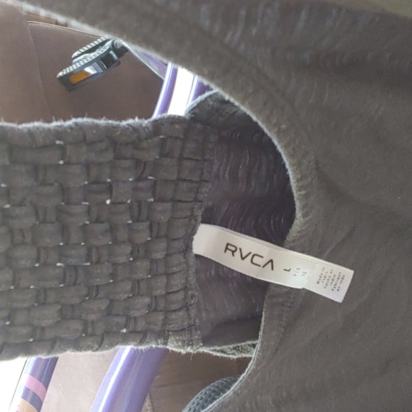 RVCA tank top - Picture 3 of 5